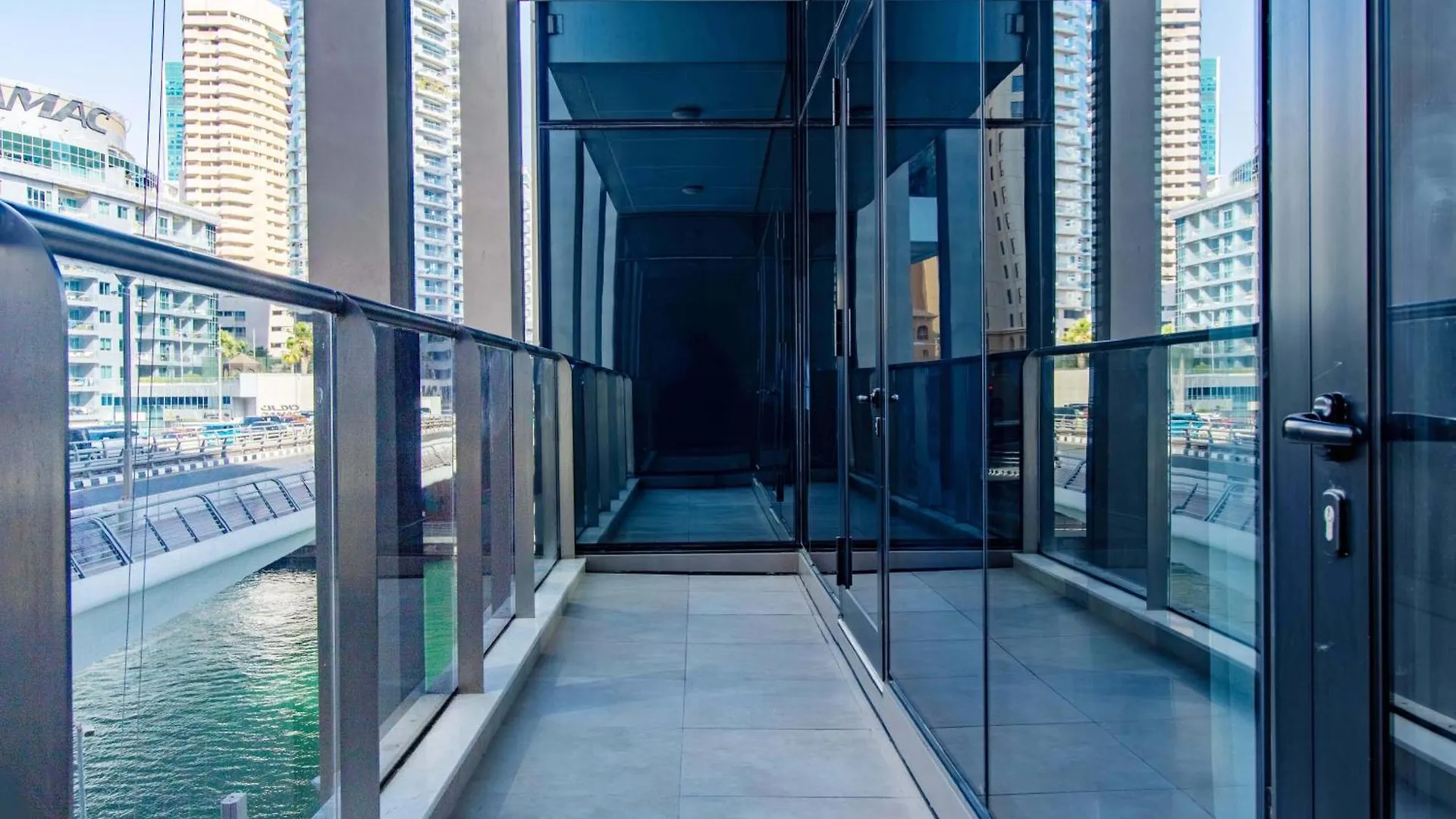 Apartment Luxurious 2Bed In Sparkle Tower-Marina View Dubai