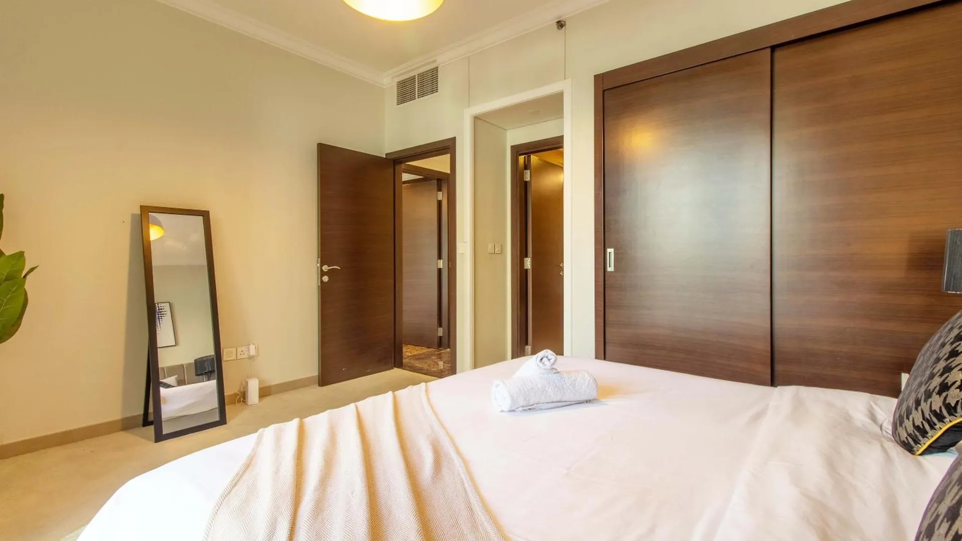 Luxurious 2Bed In Sparkle Tower-Marina View Dubai United Arab Emirates