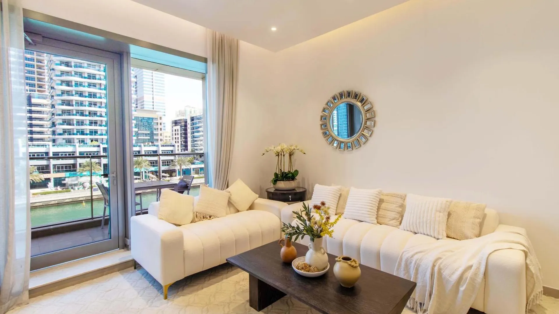 Luxurious 2Bed In Sparkle Tower-Marina View Dubai Apartment