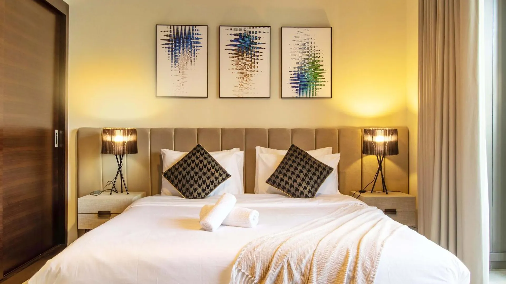 Apartment Luxurious 2Bed In Sparkle Tower-Marina View Dubai United Arab Emirates