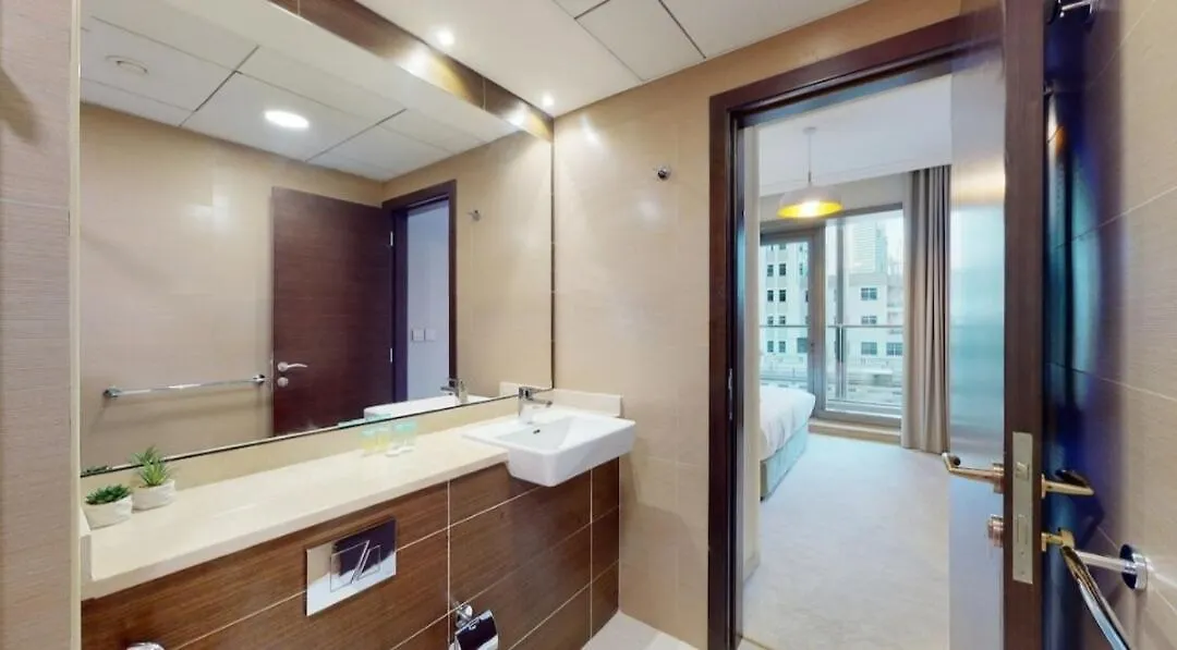 דירה דובאי Luxurious 2Bed In Sparkle Tower-Marina View איחוד האמירויות הערביות